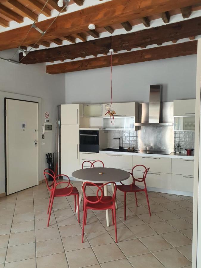 Mossotti Street Apartment Pisa Esterno foto