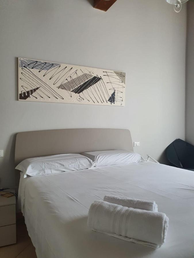 Mossotti Street Apartment Pisa Esterno foto
