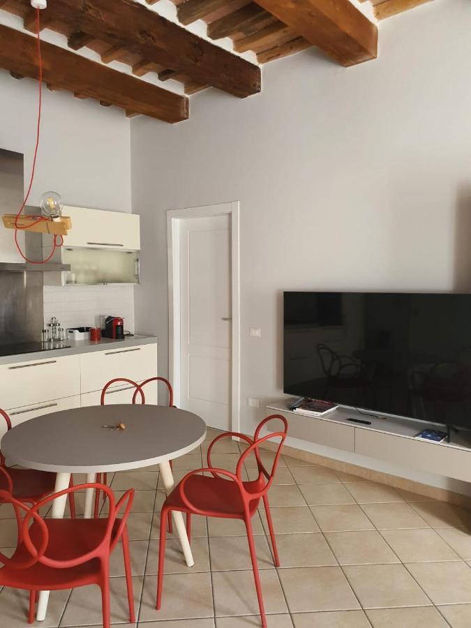 Mossotti Street Apartment Pisa Esterno foto